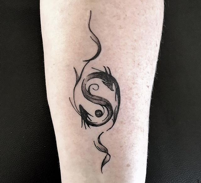 Old Skool Tattoo And Piercing - Photo 2